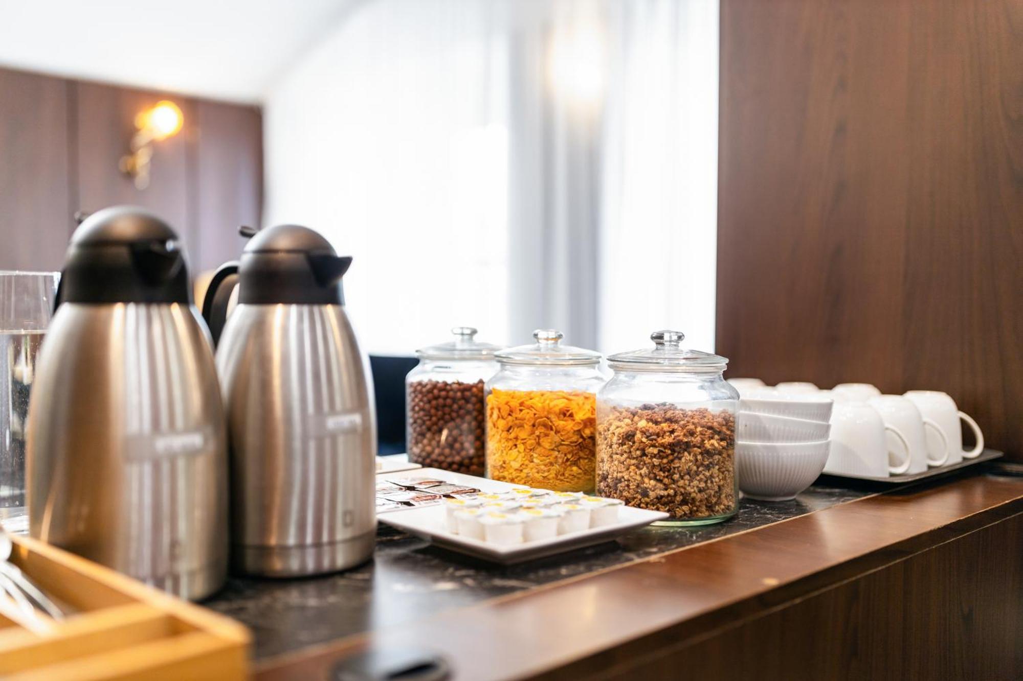 Hotel A1 Royal Plaza Praga Zewnętrze zdjęcie