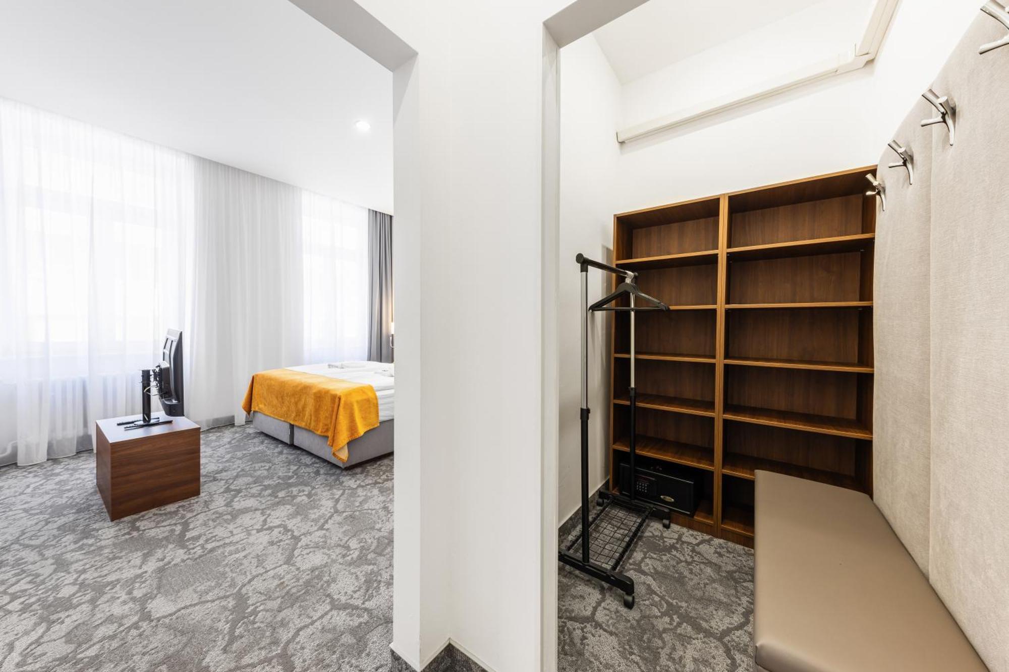 Hotel A1 Royal Plaza Praga Zewnętrze zdjęcie